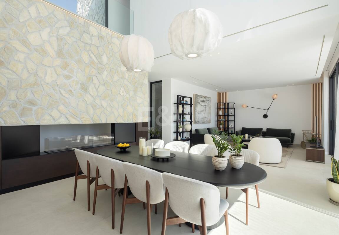 Samtida Elegant Villa med panoramautsikt i La Quinta