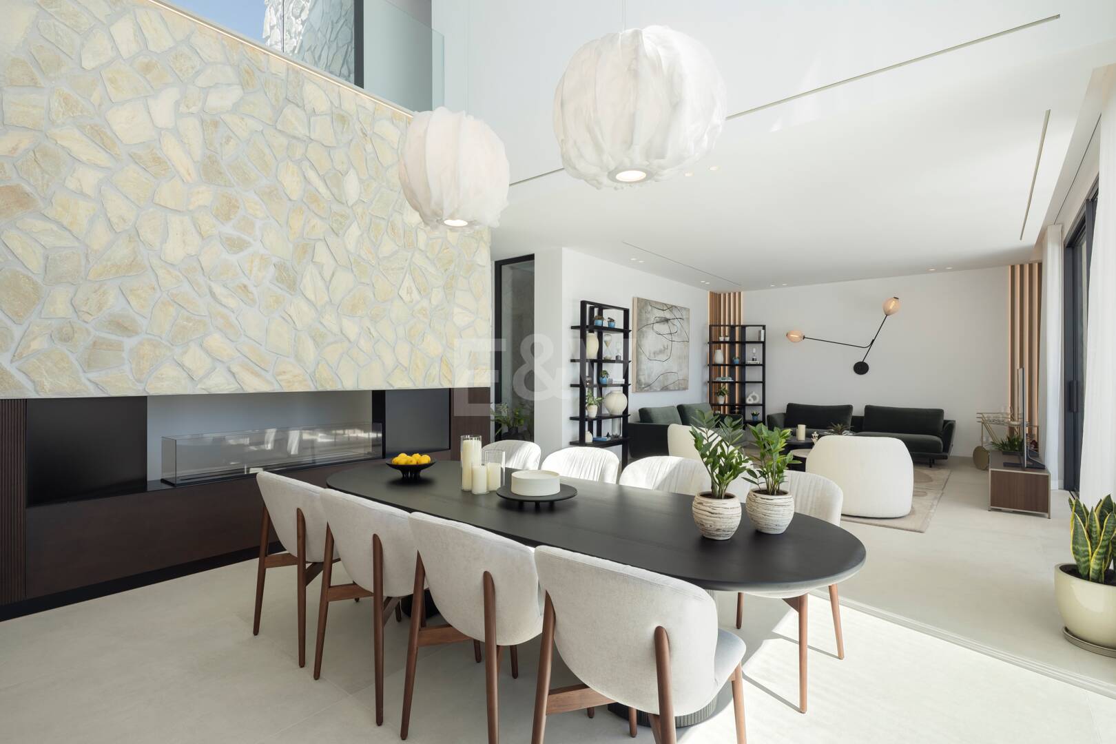 Elegante villa de estilo contemporáneao con vistas panorámicas en La Quinta