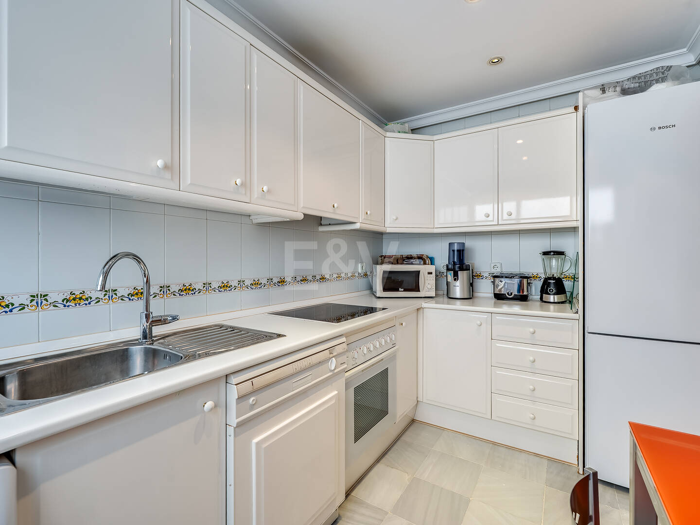 4 Sypialnia Beachfront Apartament z widokiem na morze w Marbella