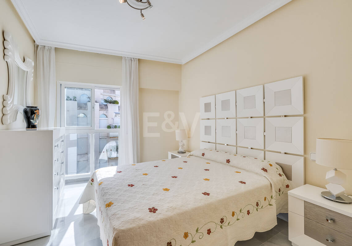 Appartement 4 Chambres en front de mer avec vue sur la mer à Marbella