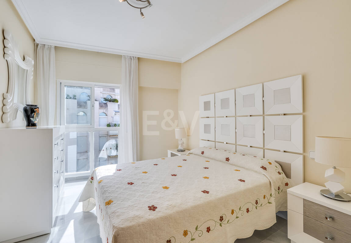 4-rumslägenhet vid stranden med havsutsikt i Marbella