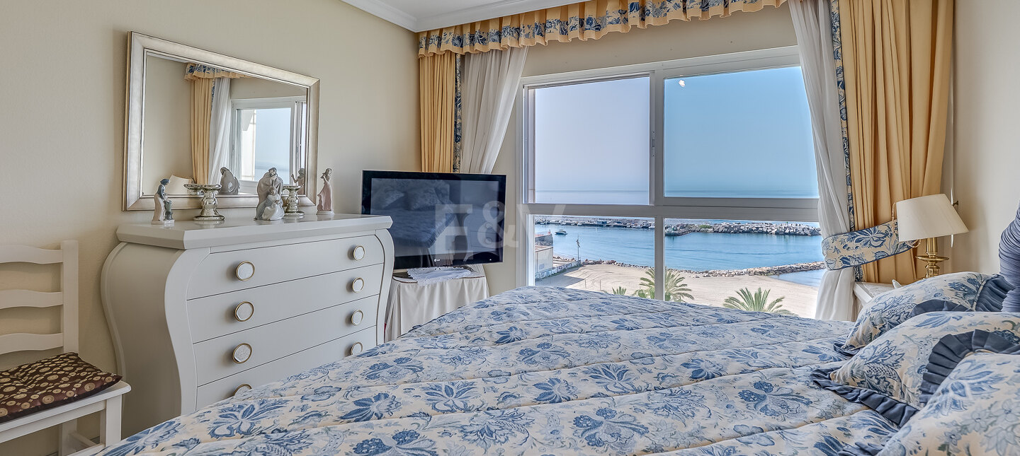 Apartament na sprzedaż w Beach Side Golden Mile, Marbella Golden Mile