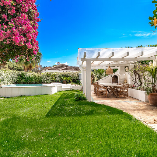 Radhus till salu i Puerto Banus, Marbella