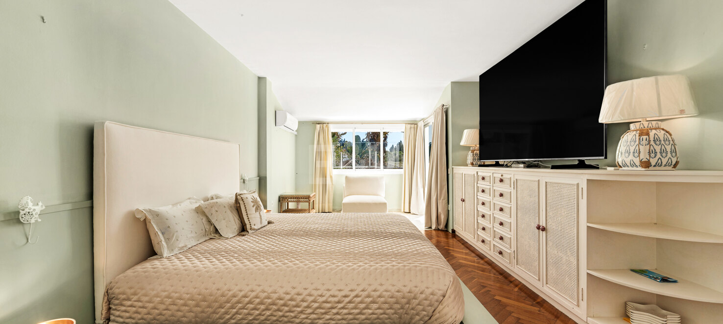 Radhus till salu i Puerto Banus, Marbella