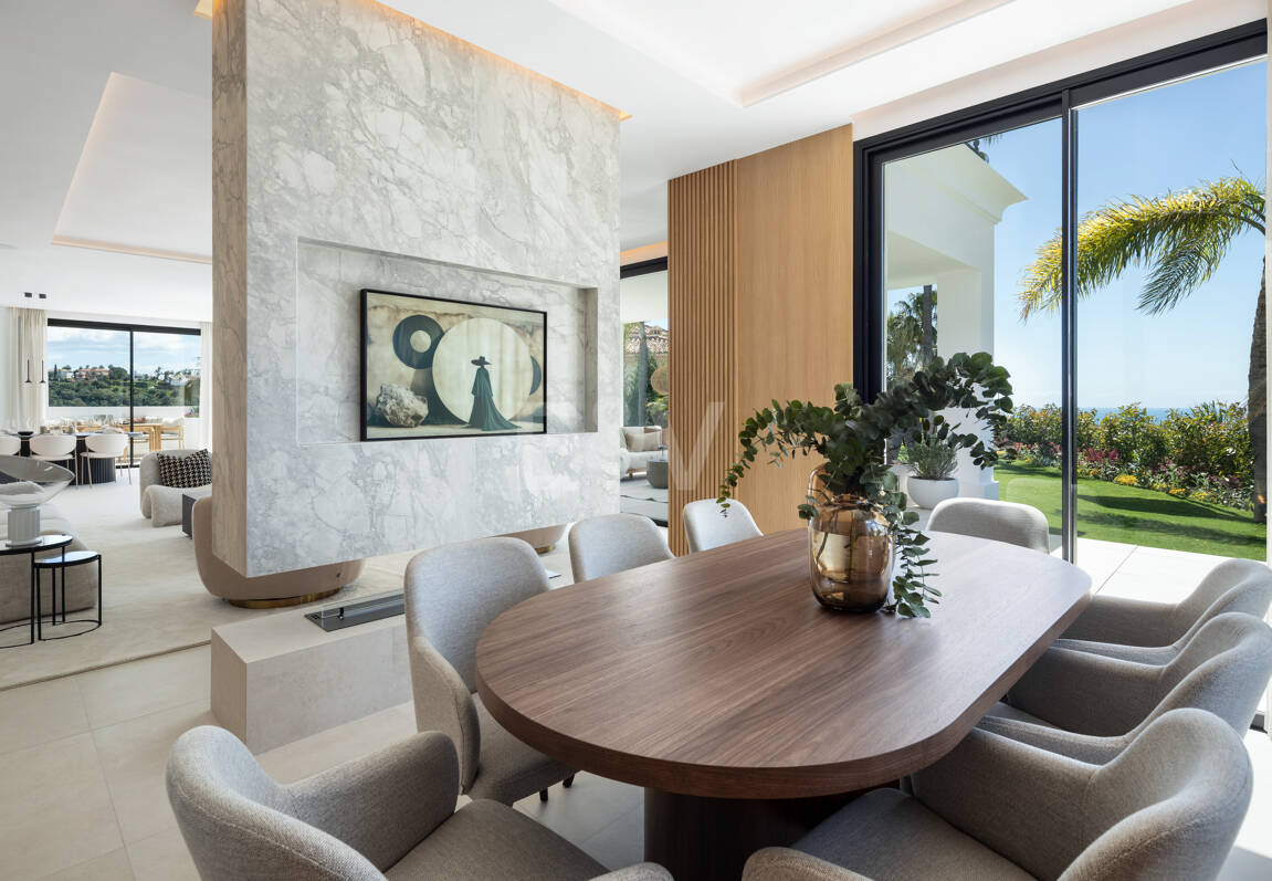 Spectacular villa with sea views and 5 star amenities