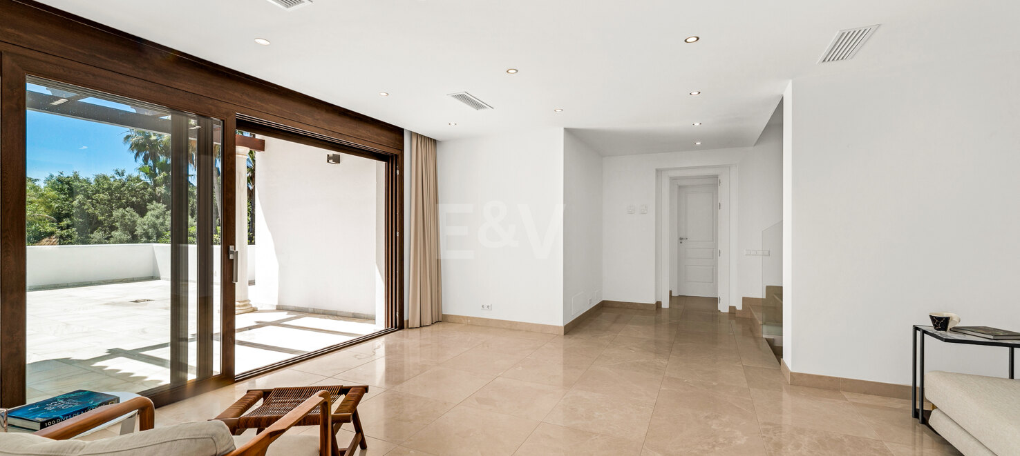 Exceptional Priced Upscale Villa by the Beach