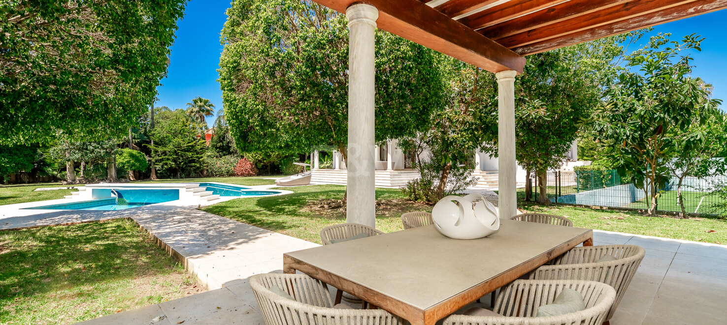 Exceptional Priced Upscale Villa by the Beach