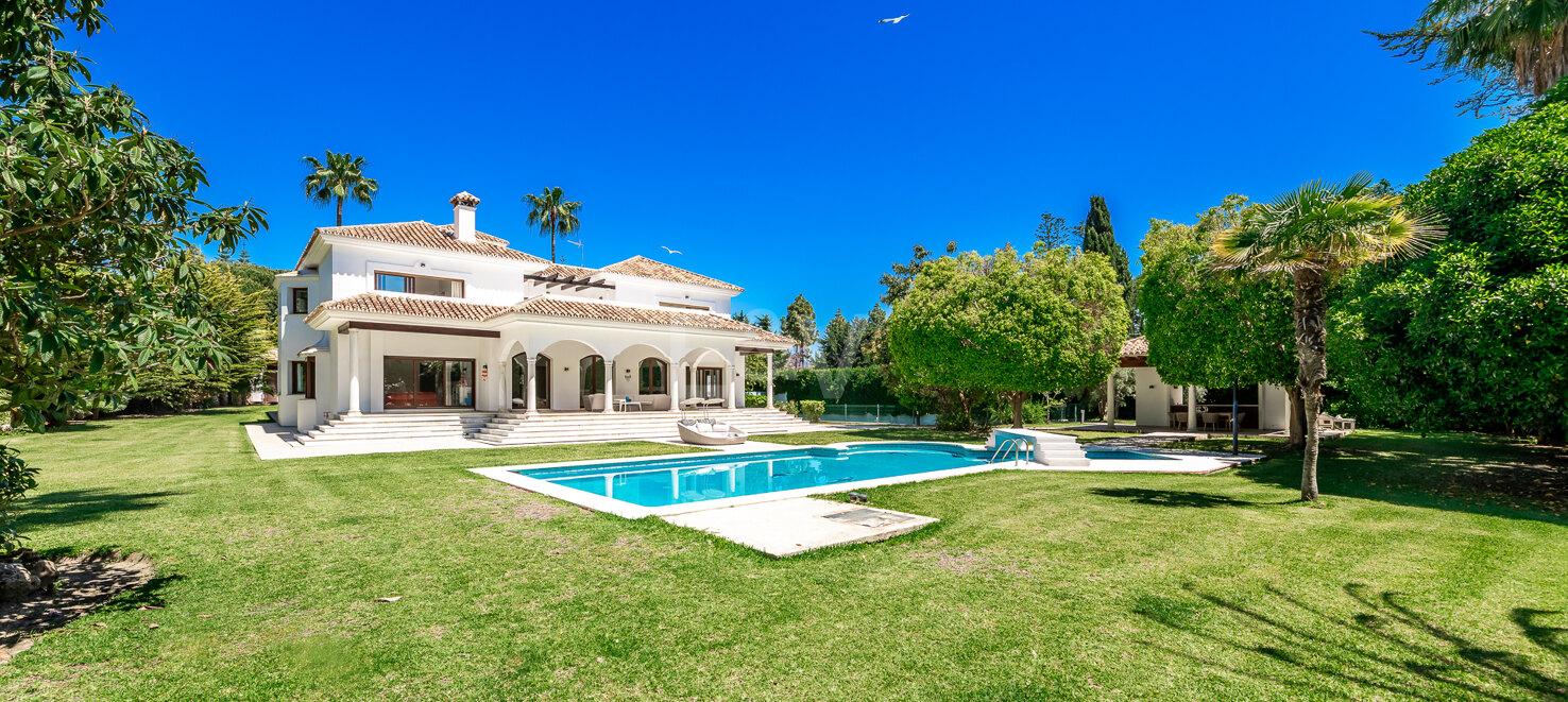 Exceptional Priced Upscale Villa by the Beach