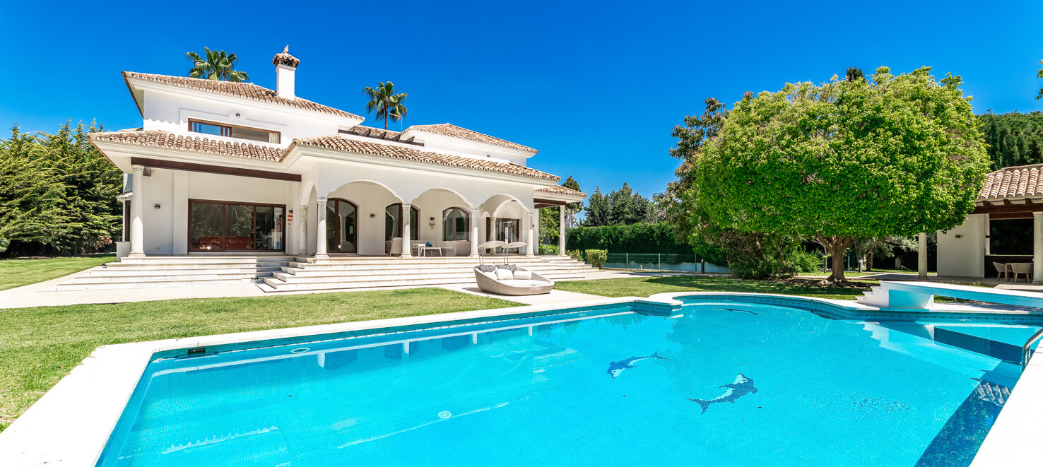 Exceptional Priced Upscale Villa by the Beach