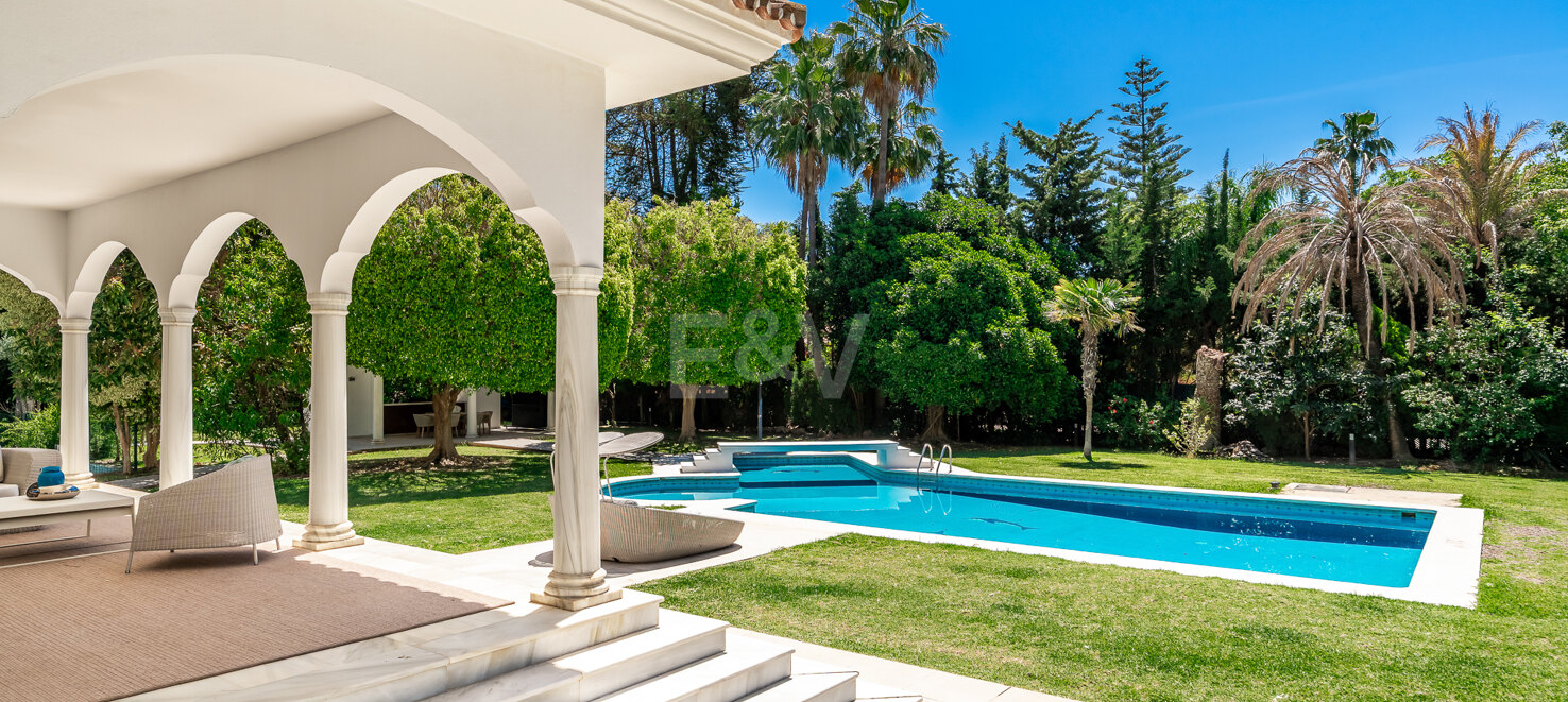 Exceptional Priced Upscale Villa by the Beach