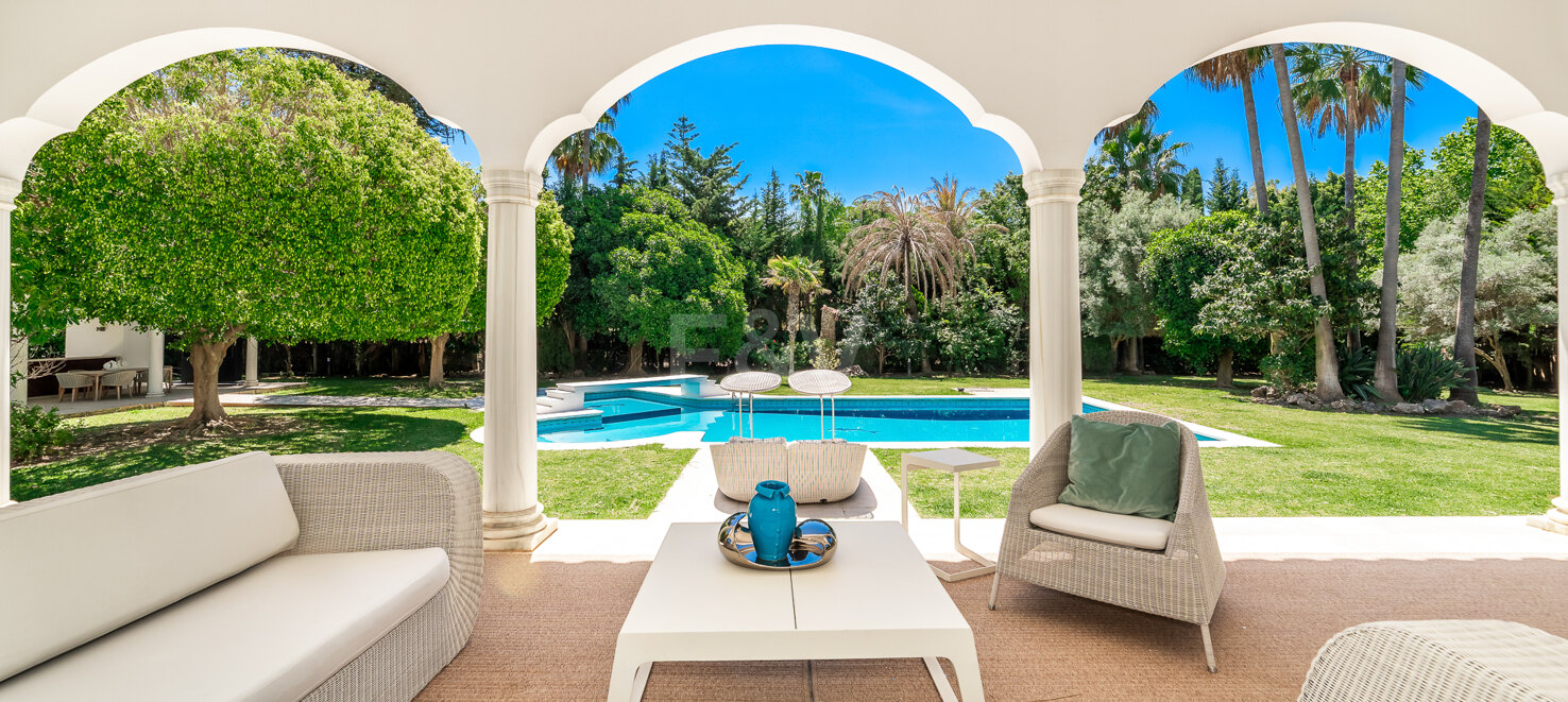 Exceptional Priced Upscale Villa by the Beach
