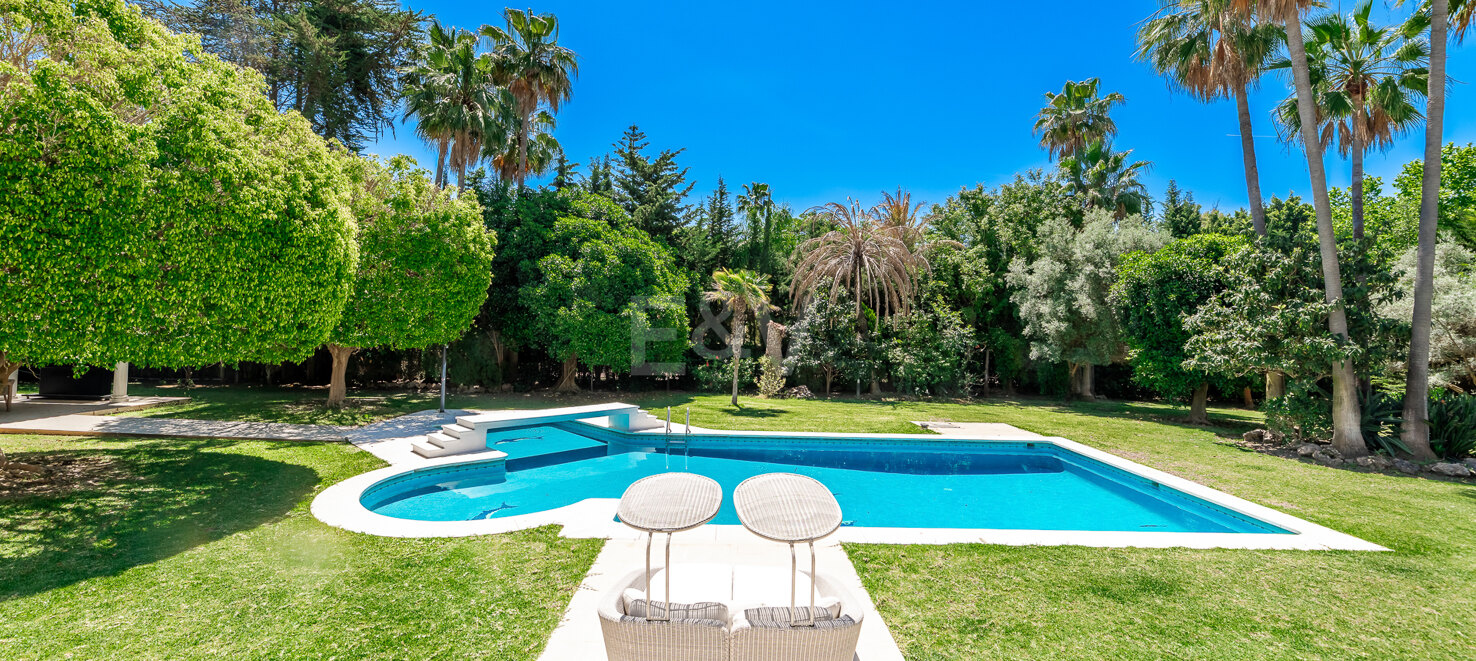 Exceptional Priced Upscale Villa by the Beach