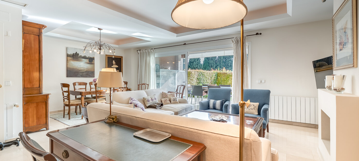 Golden Mile Garden Apartment with Spacious Terrace and Attractive Surroundings
