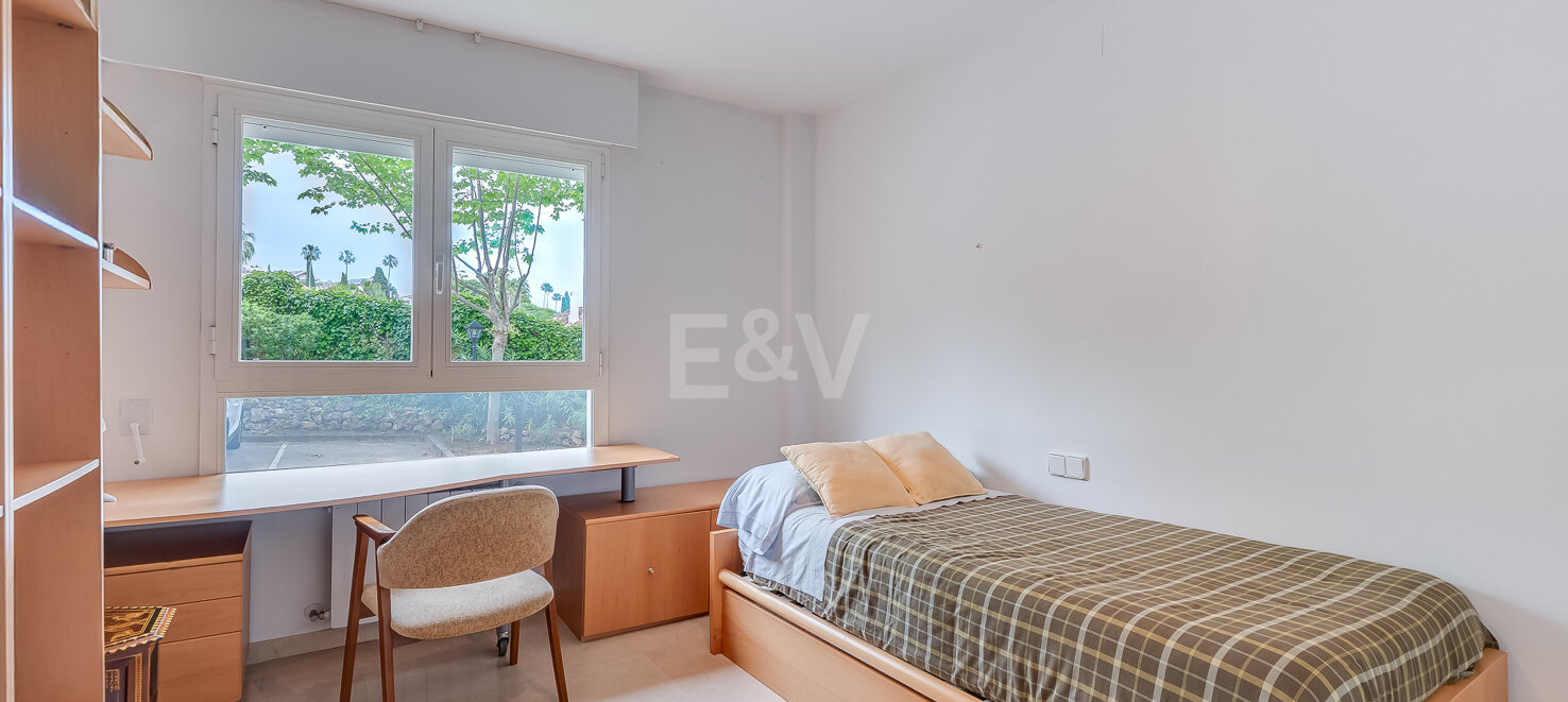 Golden Mile Garden Apartment with Spacious Terrace and Attractive Surroundings
