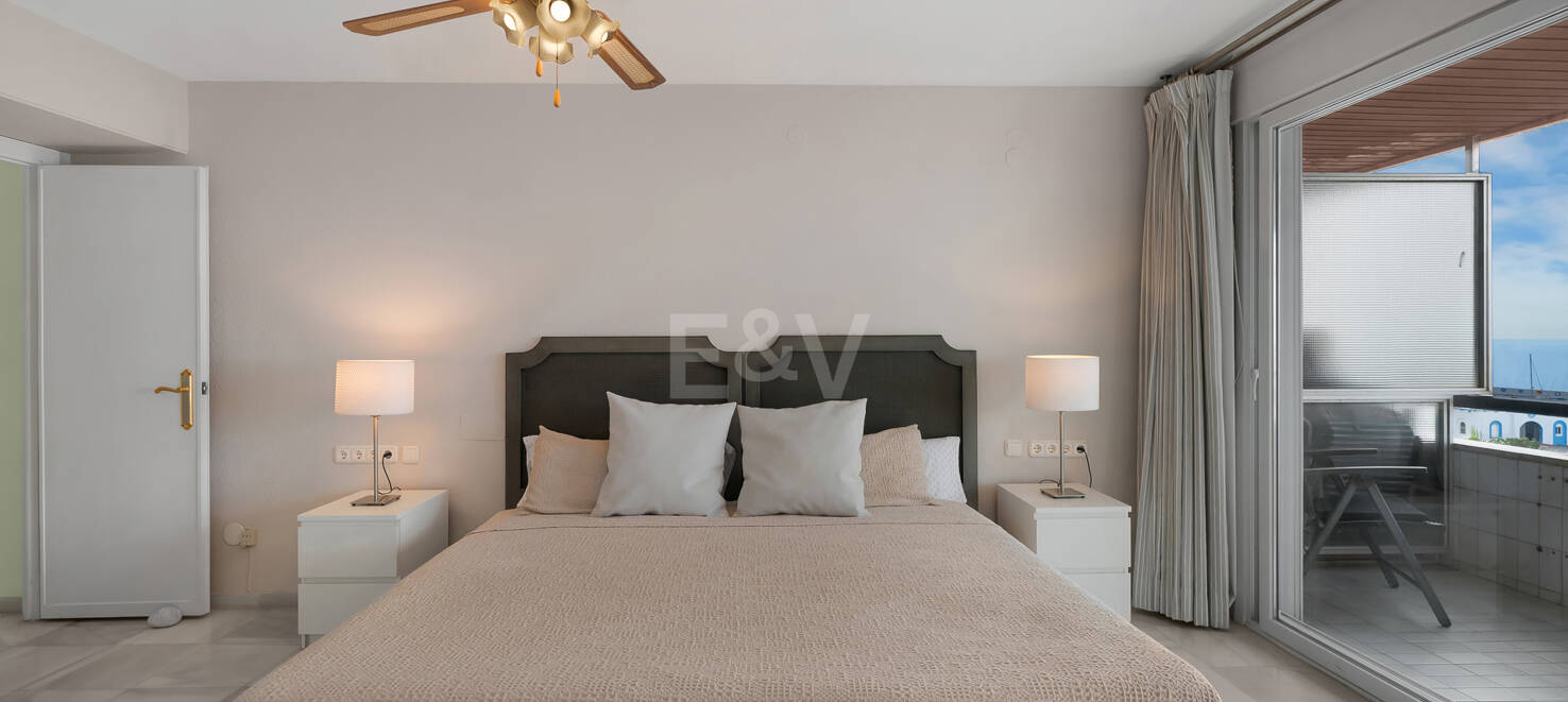 Marbella Strandwohnung mit außergewöhnlichem Panoramablick auf das Meer