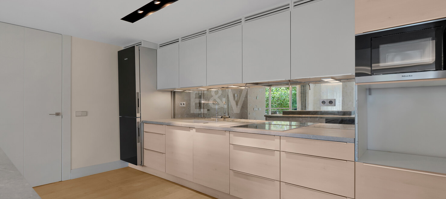 Apartament na sprzedaż w Marbella Golden Mile, Marbella (Wszystkie obszary)