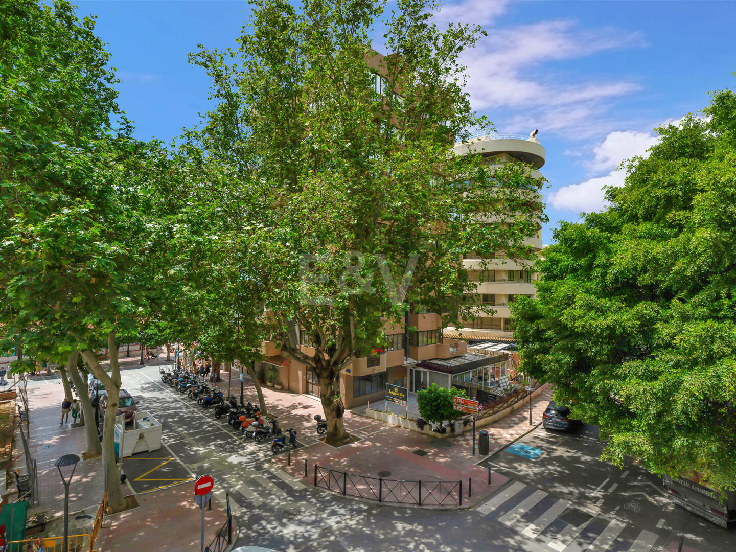Snygg lägenhet med Rooftop Pool i Marbella Centre