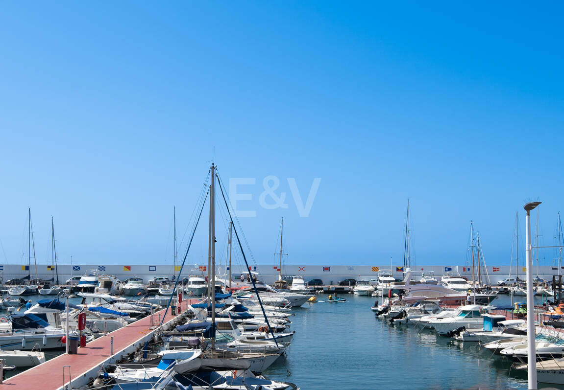 Snygg lägenhet med Rooftop Pool i Marbella Centre