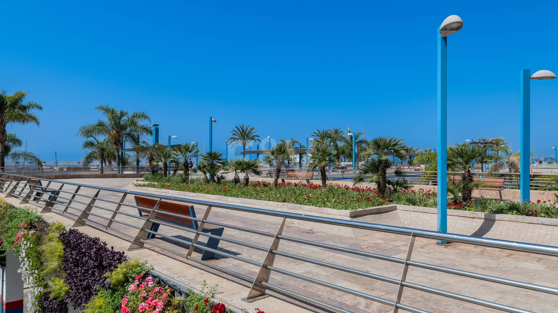 Snygg lägenhet med Rooftop Pool i Marbella Centre