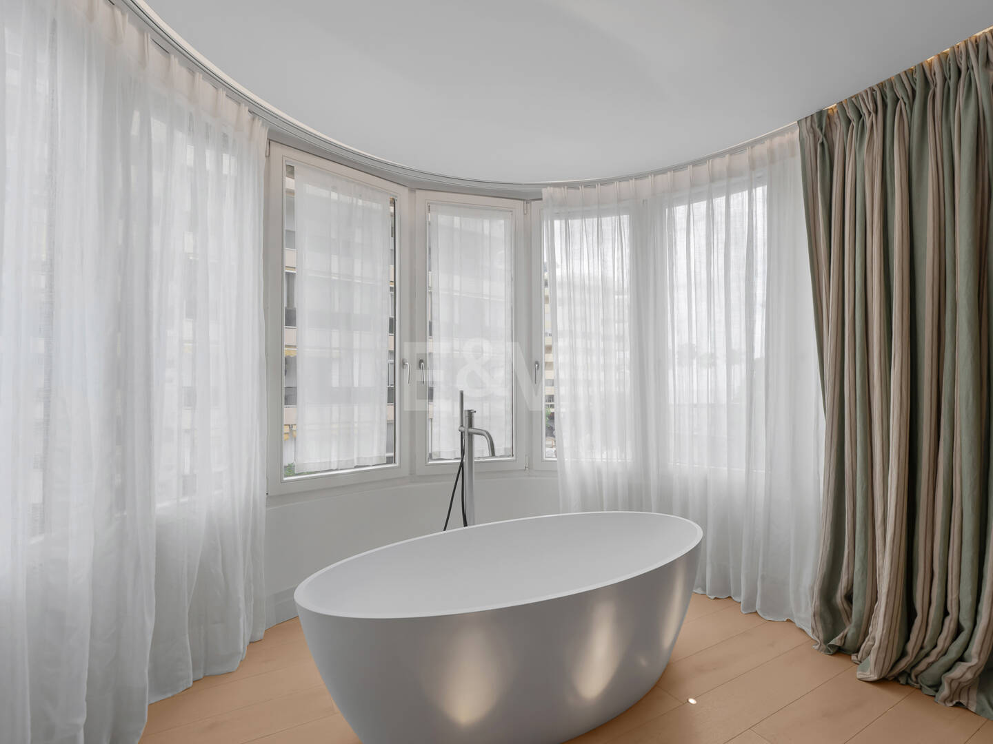 Snygg lägenhet med Rooftop Pool i Marbella Centre