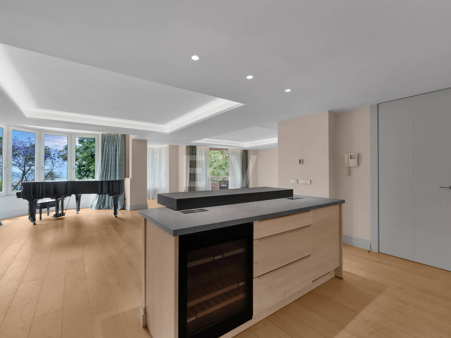 Snygg lägenhet med Rooftop Pool i Marbella Centre