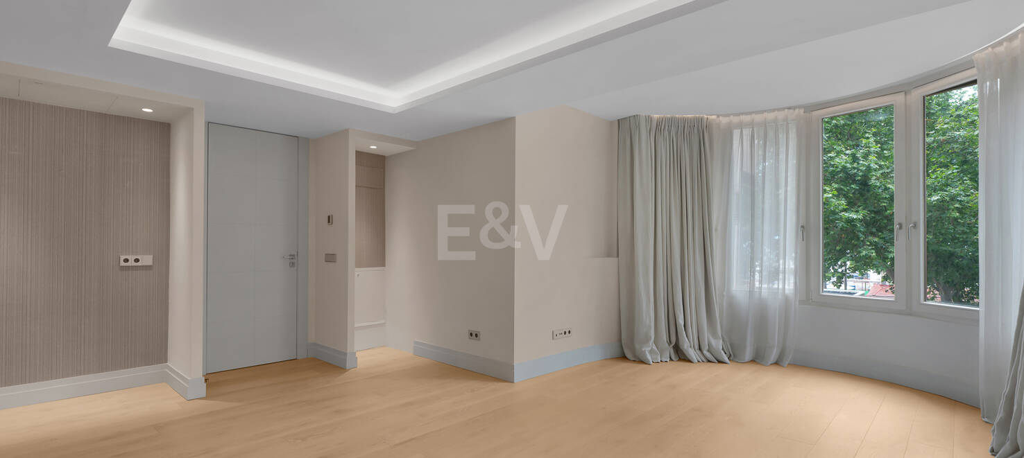 Stylish Apartment with Rooftop Pool in Marbella Centre