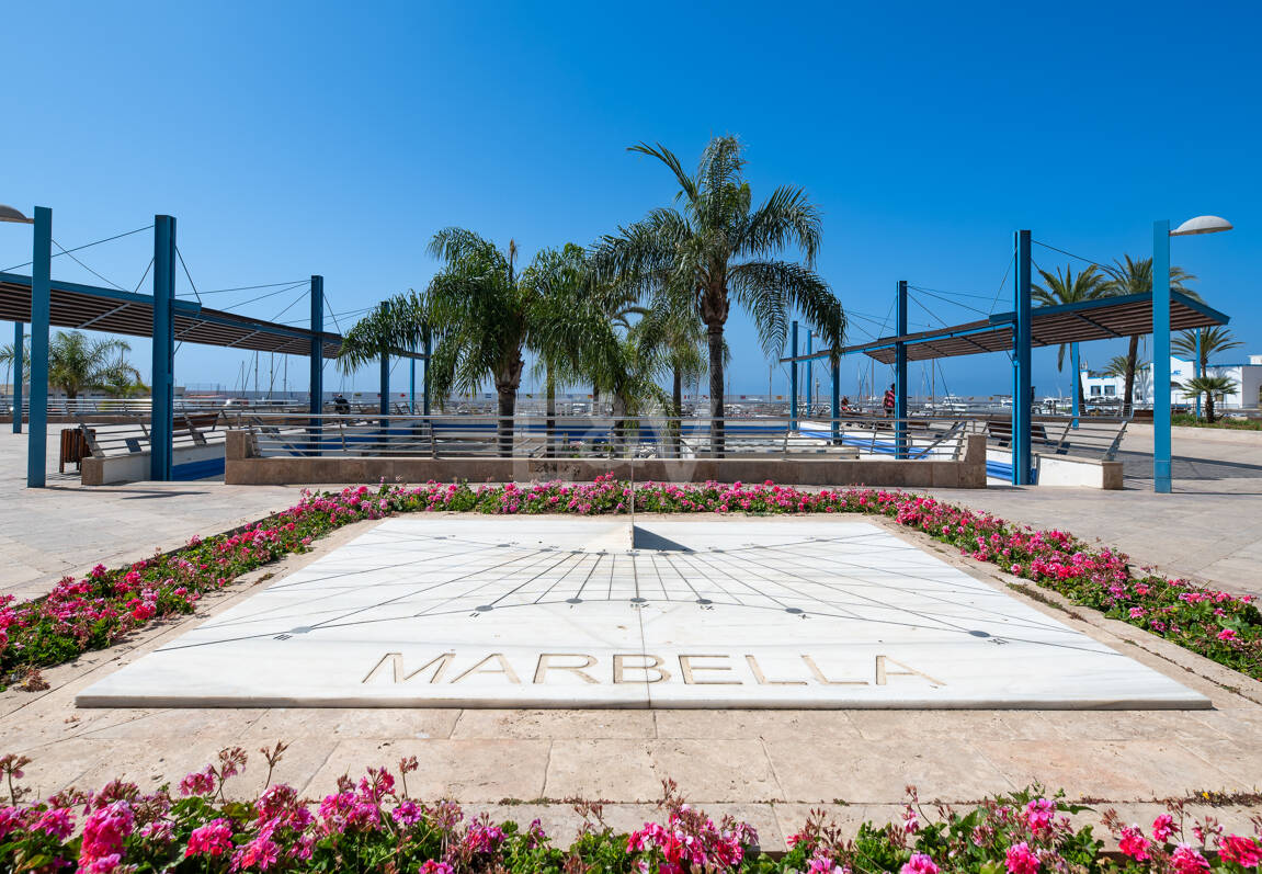 Snygg lägenhet med Rooftop Pool i Marbella Centre