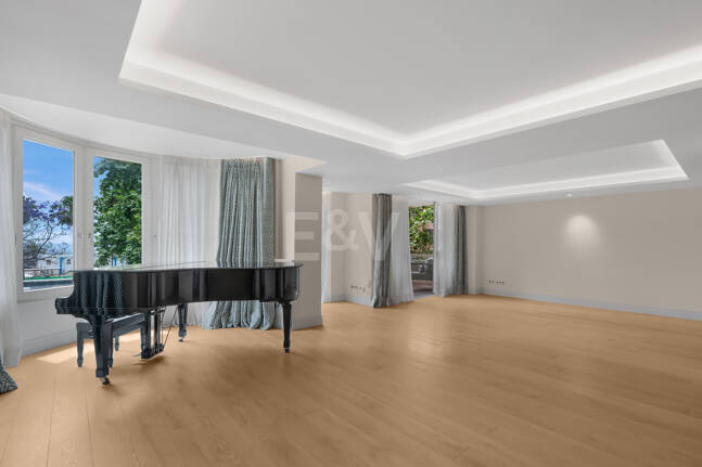 Snygg lägenhet med Rooftop Pool i Marbella Centre