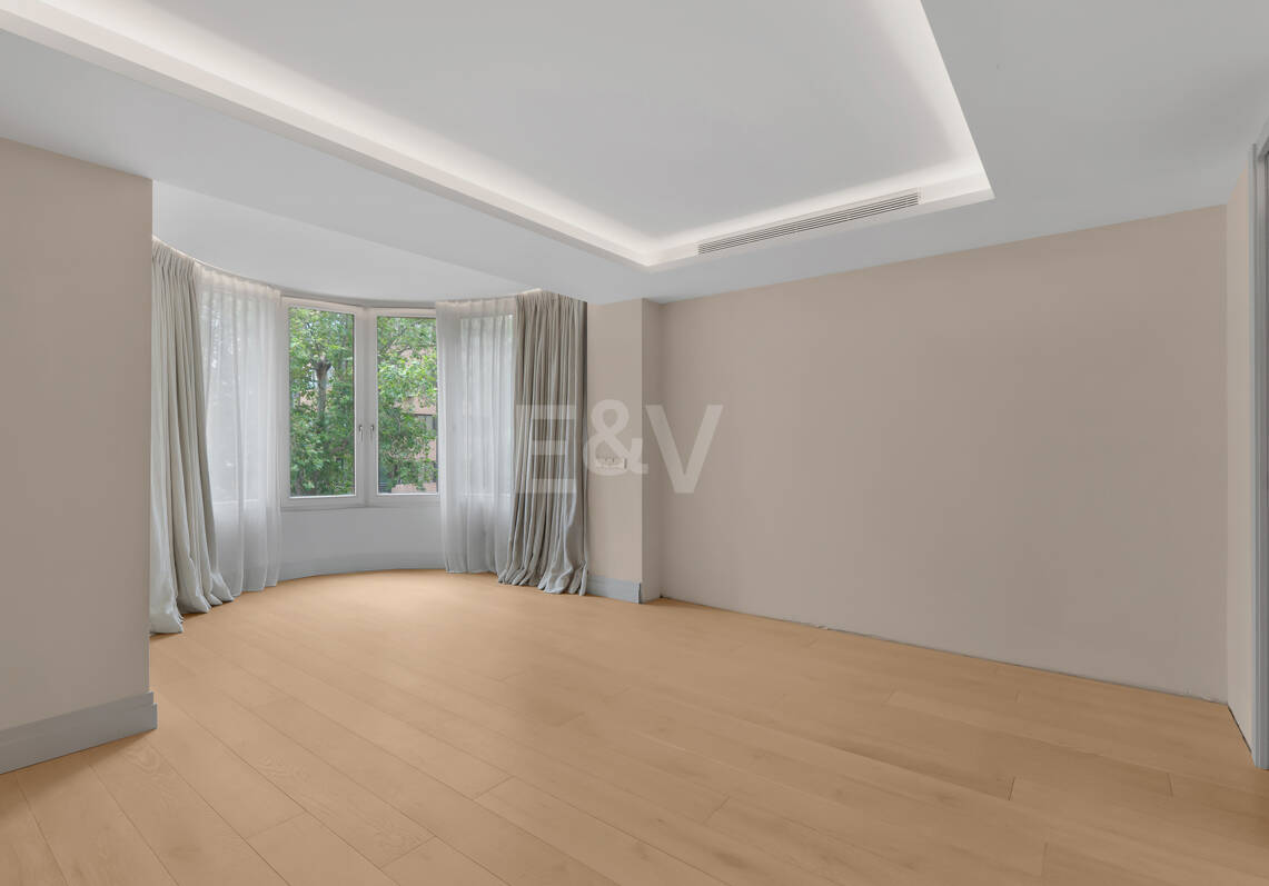 Appartement élégant avec piscine sur le toit à Marbella Centre