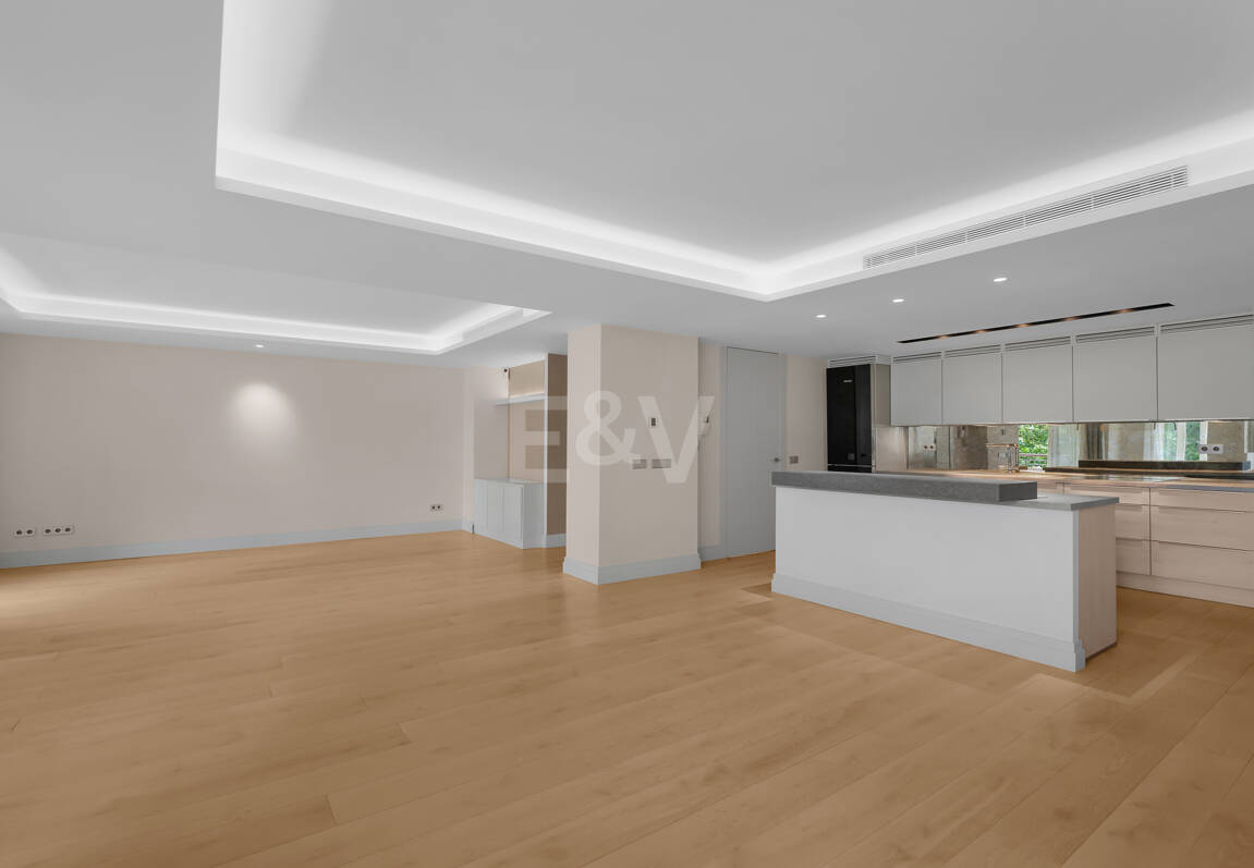 Snygg lägenhet med Rooftop Pool i Marbella Centre