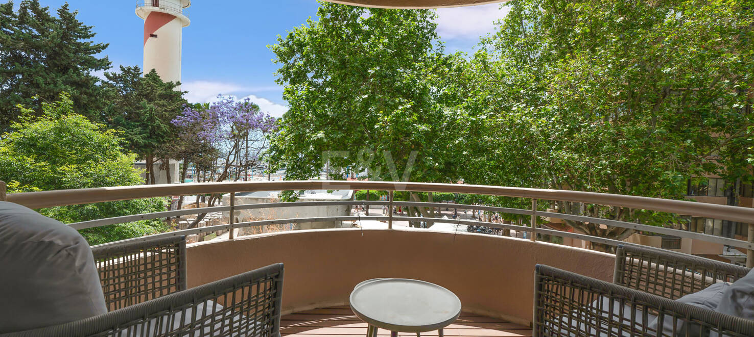 Stylish Apartment with Rooftop Pool in Marbella Centre