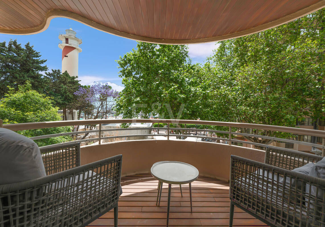 Appartement élégant avec piscine sur le toit à Marbella Centre