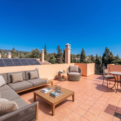 Exquisite Familienvilla mit Privatgarten und Pool in Elviria, Marbella