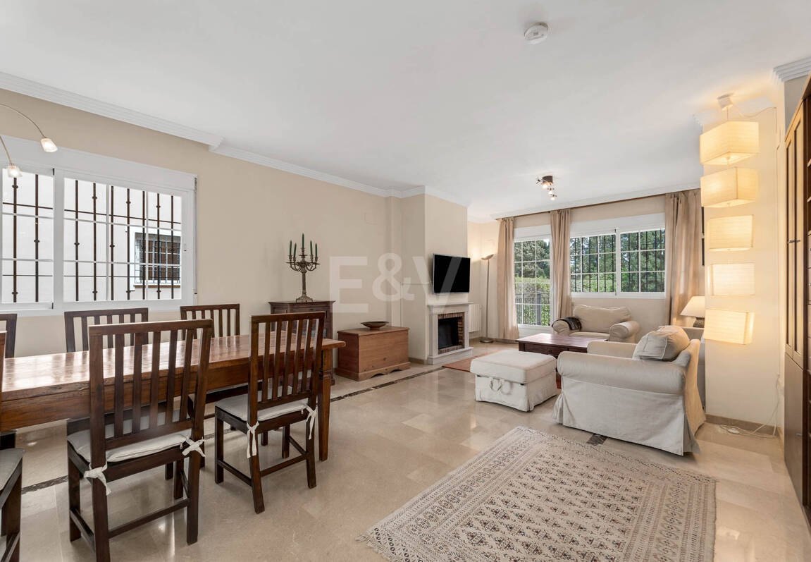 Exquisite Familienvilla mit Privatgarten und Pool in Elviria, Marbella