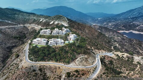 Lujoso apartamento en planta baja con piscina privada y vistas impresionantes