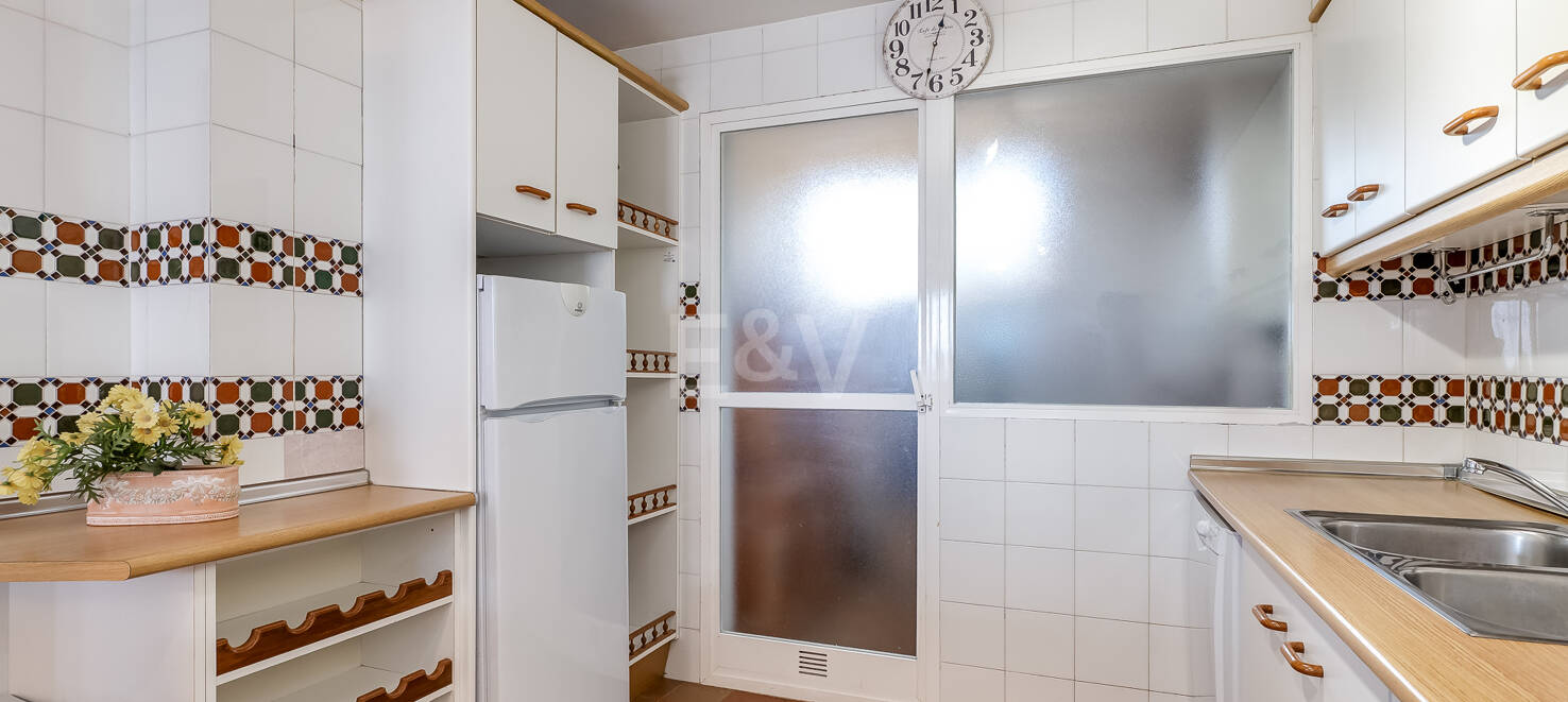 Doppelhaushälfte zu vermieten in Marbesa, Marbella Ost