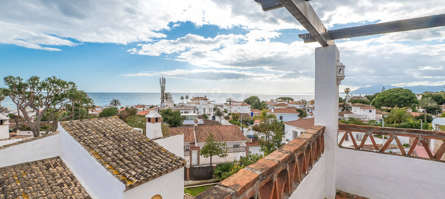 Doppelhaushälfte zu vermieten in Marbesa, Marbella Ost