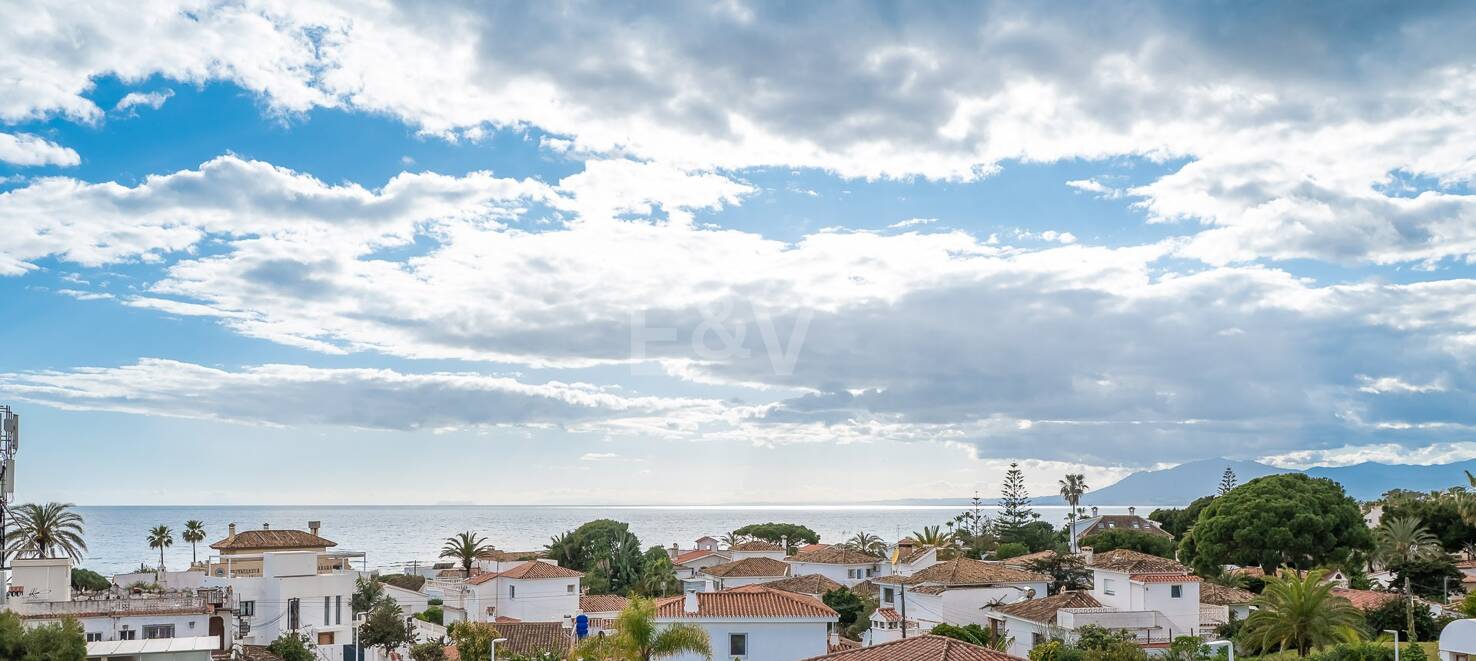 Doppelhaushälfte zu vermieten in Marbesa, Marbella Ost
