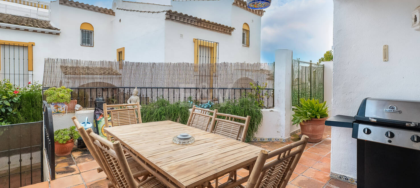 Doppelhaushälfte zu vermieten in Marbesa, Marbella Ost