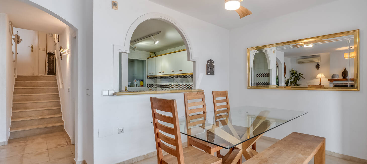 Doppelhaushälfte zu vermieten in Marbesa, Marbella Ost