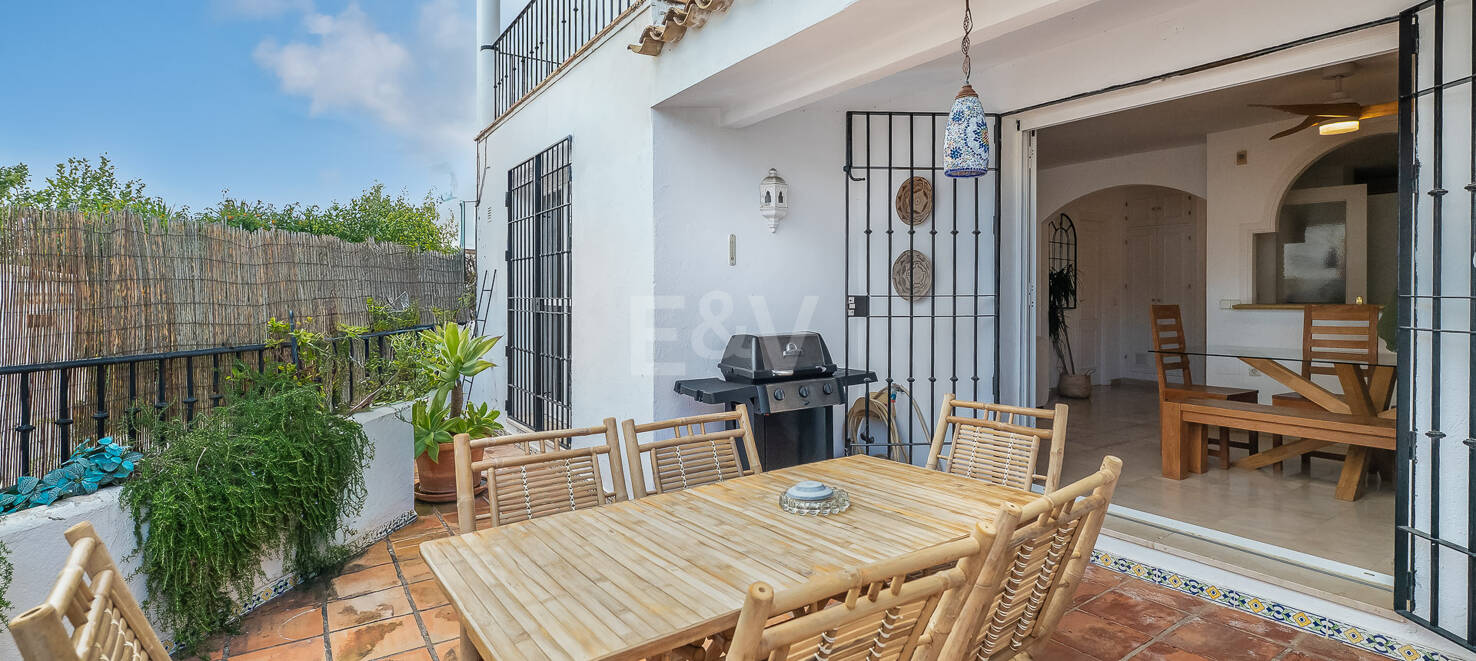 Doppelhaushälfte zu vermieten in Marbesa, Marbella Ost
