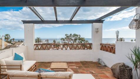 Doppelhaushälfte zu vermieten in Marbesa, Marbella Ost