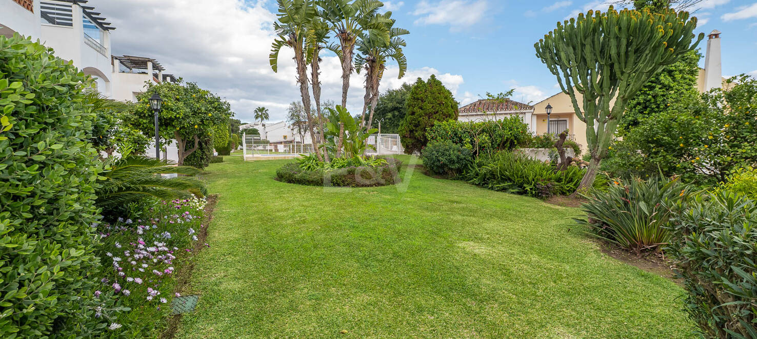 Doppelhaushälfte zu vermieten in Marbesa, Marbella Ost