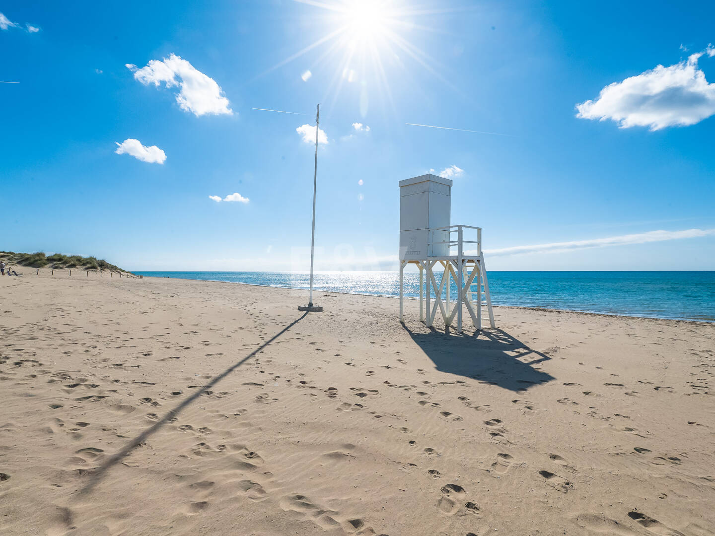 Beachfront townhouse in Bahia de Marbella with sea views