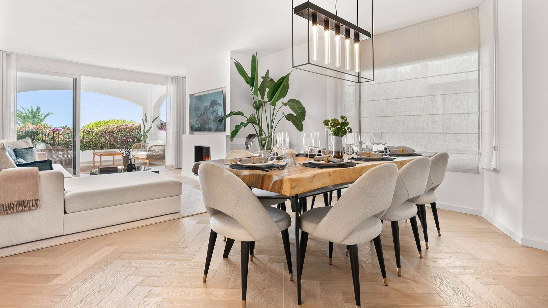 Lujoso adosado con sofisticado diseño escandinavo