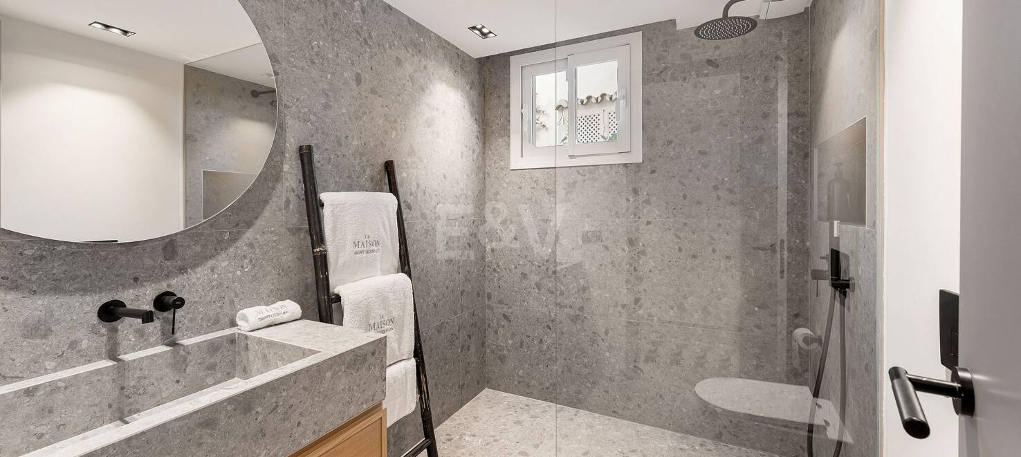 Sophisticated Luxury Townhouse with Scandinavian Design