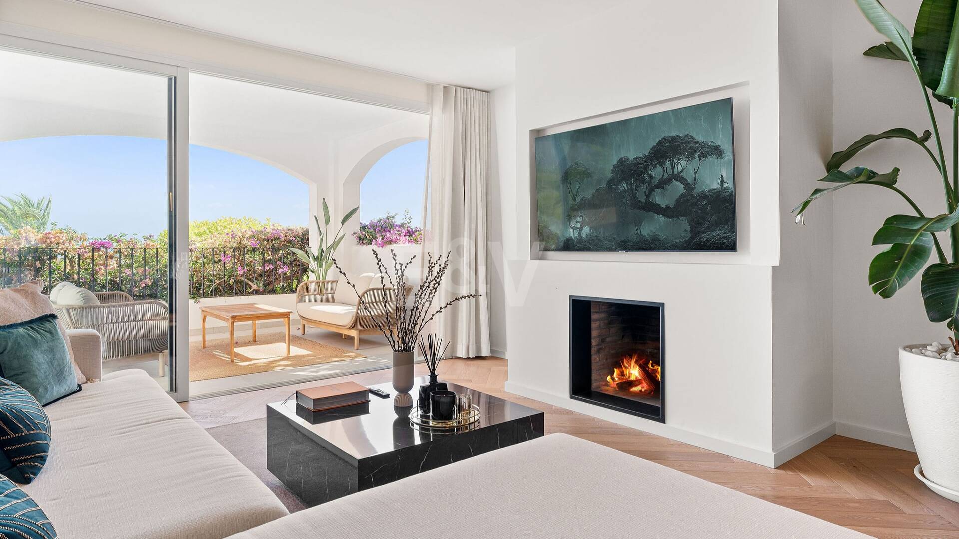 Lujoso adosado con sofisticado diseño escandinavo