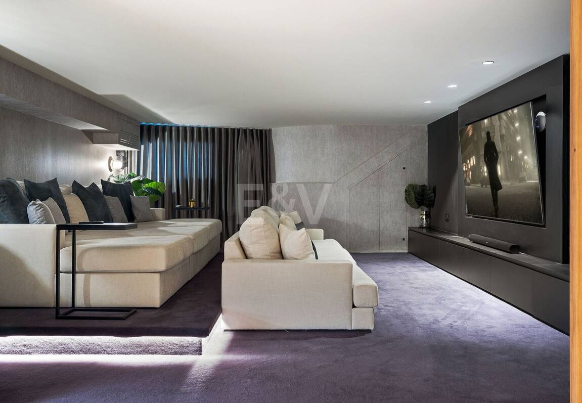 Lujoso adosado con sofisticado diseño escandinavo