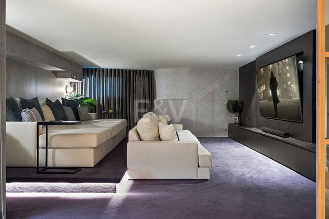 Lujoso adosado con sofisticado diseño escandinavo