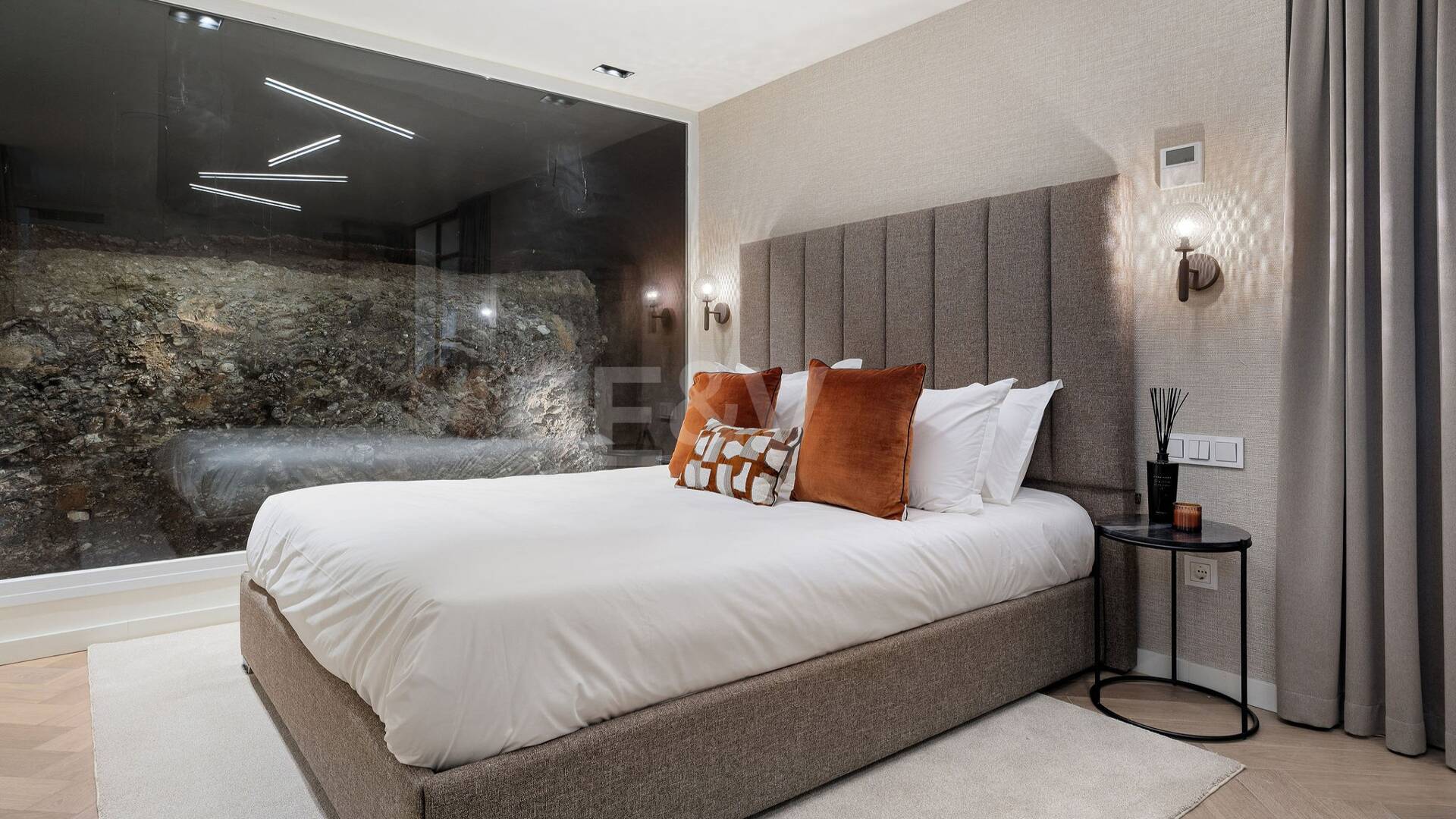 Lujoso adosado con sofisticado diseño escandinavo